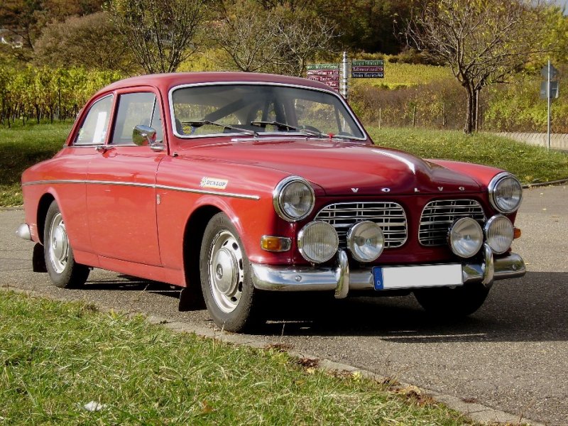 Volvo P130 69 46 1098 14.JPG