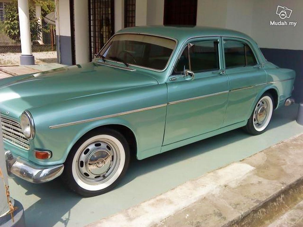 Classic Volvo in Malaysia 4.jpg